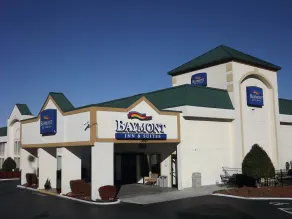 Baymont by Wyndham Greensboro/Coliseum - Image 4