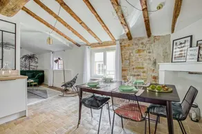 GuestReady - Sublime 2BR Flat in the heart of Old Lyon - Image 4