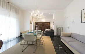 Residence Railway - Image 2
