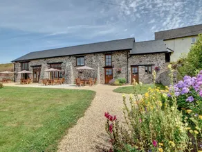 Rural Holiday Home in Tiverton With Jacuzzi Near Sea - Image 4