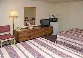 Rodeway Inn Westminster - Image 2