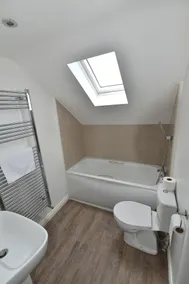 First - Seagate House Apartment - Image 5