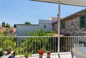 Apartment Buble - Image 4