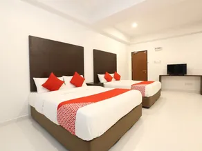 OYO 89888 DZ Residence Guest House - Image 2