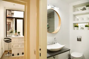 Metropole Apartments Invilla Old City - Image 4