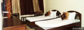 Vakna Highway Guest House - Image 2