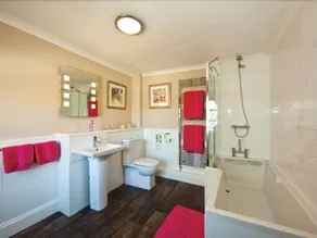 Heathcote House - Image 2