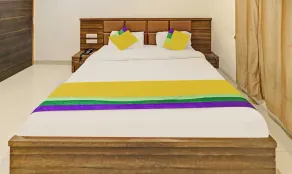 Radhe Residency by OYO Rooms - Image 2