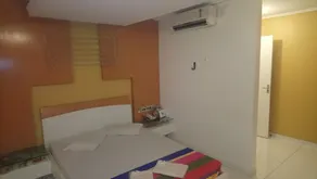 Flash Motel - Image 2