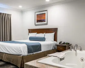 Rodeway Inn & Suites Pacific Coast Highway - Image 3