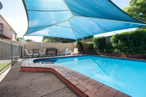 Jacaranda Place Motor Inn - Image 2