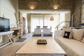 Inuit II Luxury Pool Villa - Image 2