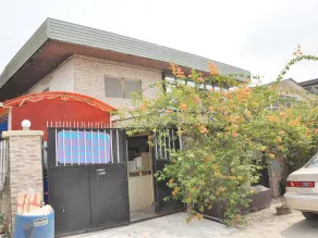 Deke Hotel and Suites - Image 4
