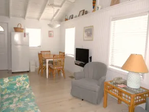 Gulf Breeze Cottages - Image 5