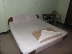 Hotel Oasis - Image 3