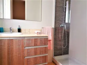 MC YOLO Apartamentos Espacio América - Image 5