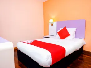 Super Oyo 546 Grand City Hotel - Image 4