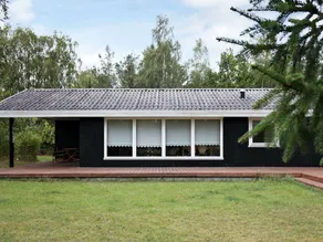Relaxing Holiday Home in Højby Near Sea - Image 5