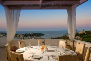 Sunday Life Hotel - Image 5