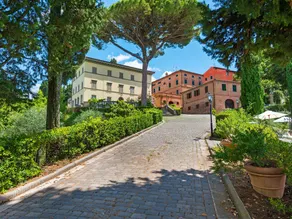Valley-view Apartment in San Miniato with Swimming Pool - Image 4