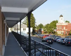Olde Towne Inn - Image 3