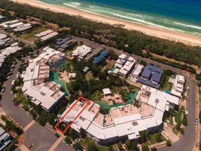 A Deluxe Swim Up - Drift Apartments South - Image 4