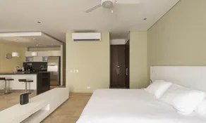 Cozy Loft with wifi and shared rooftop pool at Parque de Los Novios - Image 5