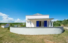 Nice Home in Trget With Wifi, 4 Bedrooms and Outdoor Swimming Pool - Image 2