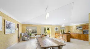 BEACHSIDE HIDEAWAY - BONNY HILLS - Image 5