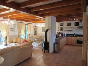 Tidy chalet in the woods of the beautiful Dordogne - Image 2