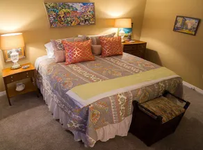 Fairfield Manor Bed and Breakfast - Image 2