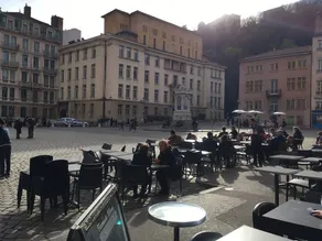 Lyon Standing Historic City Apartment - Image 3