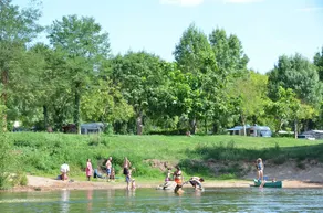 Camping Le Rocher De La Granelle - Image 3