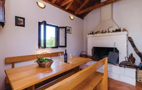 Stunning Home in Oslje With Wifi and 2 Bedrooms - Image 4