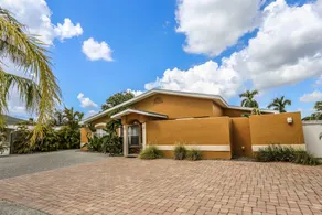 5535 Casa de Lujo- Heated Pool with Water Views home - Image 3