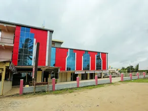 OYO 9262 Recluse Premiere Hotel - Image 3