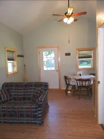 Feeder Creek Lodge and Cabin - Image 2