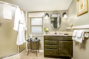 Oak Hill Bed & Breakfast - Image 2