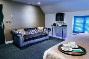 The Country Park Inn and Lodge - Image 2