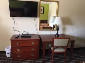 Economy Inn - Image 3