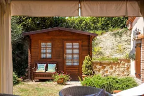 Independent House With Spa Pool - Image 5