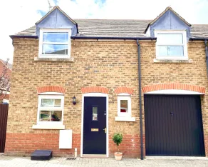 Aylesbury Contractor & Staycation Home - Image 5