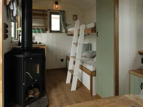 Rose Shepherds Hut - Image 2