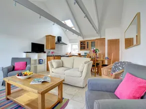 Cozy Holiday Home Near Beach in Polruan Great Britain - Image 4