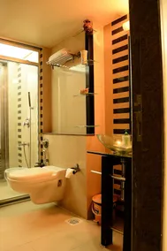 Seven Serviced Apartments - Image 5