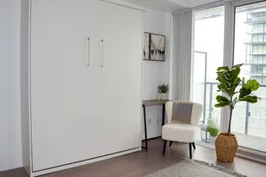 Modern Downtown Studio With City Views Balcony - Image 4