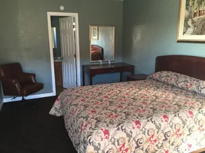 Deluxe Motel - Image 4