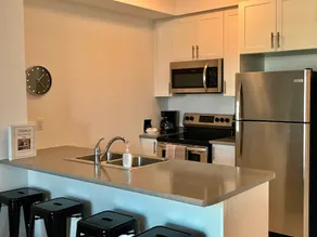 Condos at Lake Ontario - Image 2