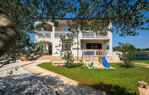 Stunning Home in Pula With Outdoor Swimming Pool, Wifi and 4 Bedrooms - Image 2