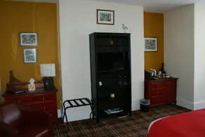 10 to12 Folkestone Bed & Breakfast - Image 4